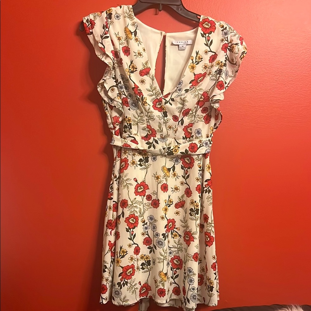 FAVLUX FASHON Cream Floral Mini Dress size M